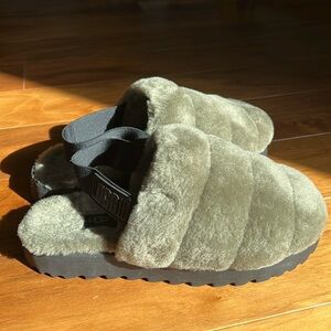 Ugg Super Fluff Slipper in Burnt Olive - great condition and so cosy!
